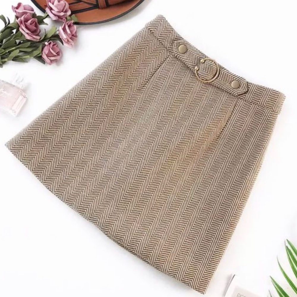 NWT High waisted zip back mini skirt
